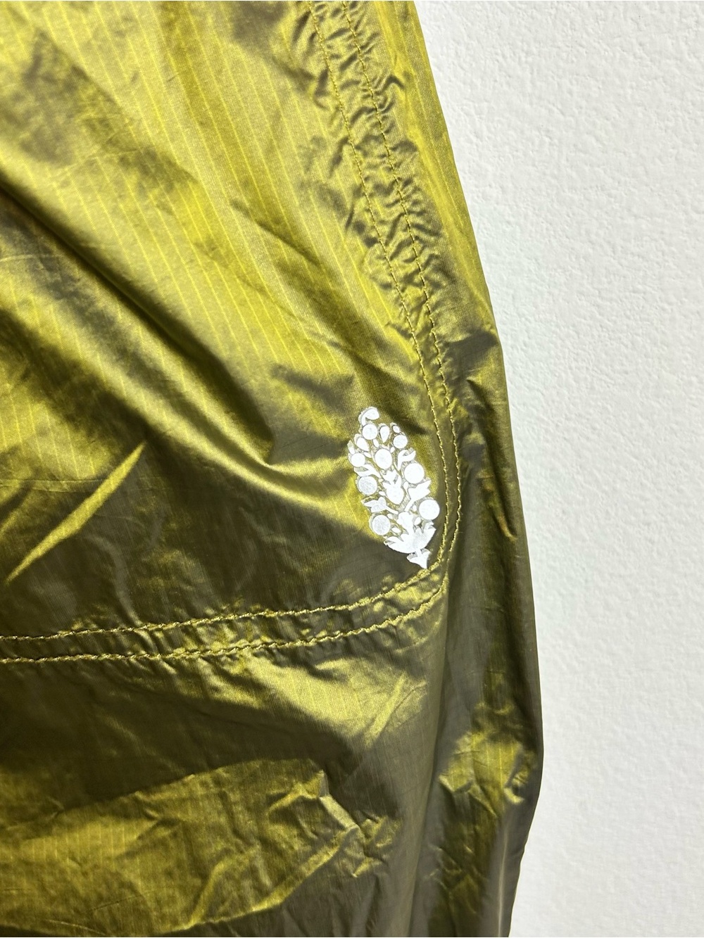 FP Movement Metallic Olive Green Pull-On Cargo Joggers Reflective Trim S - Picture 12 of 15